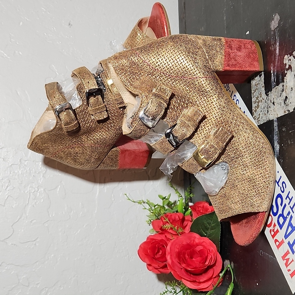 Unity In Diversity Buttercup Gold Red Metallic Fo… - image 4